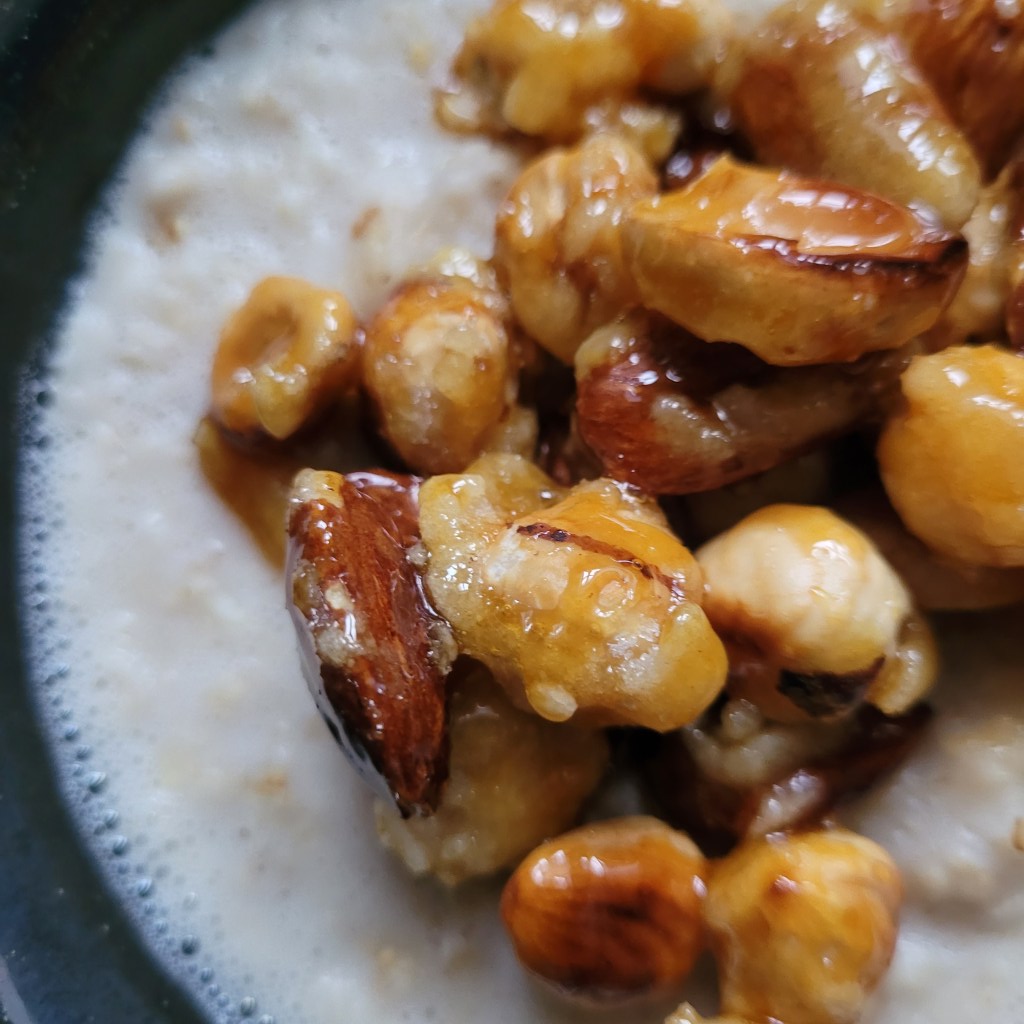 close up of the caramelised nuts
