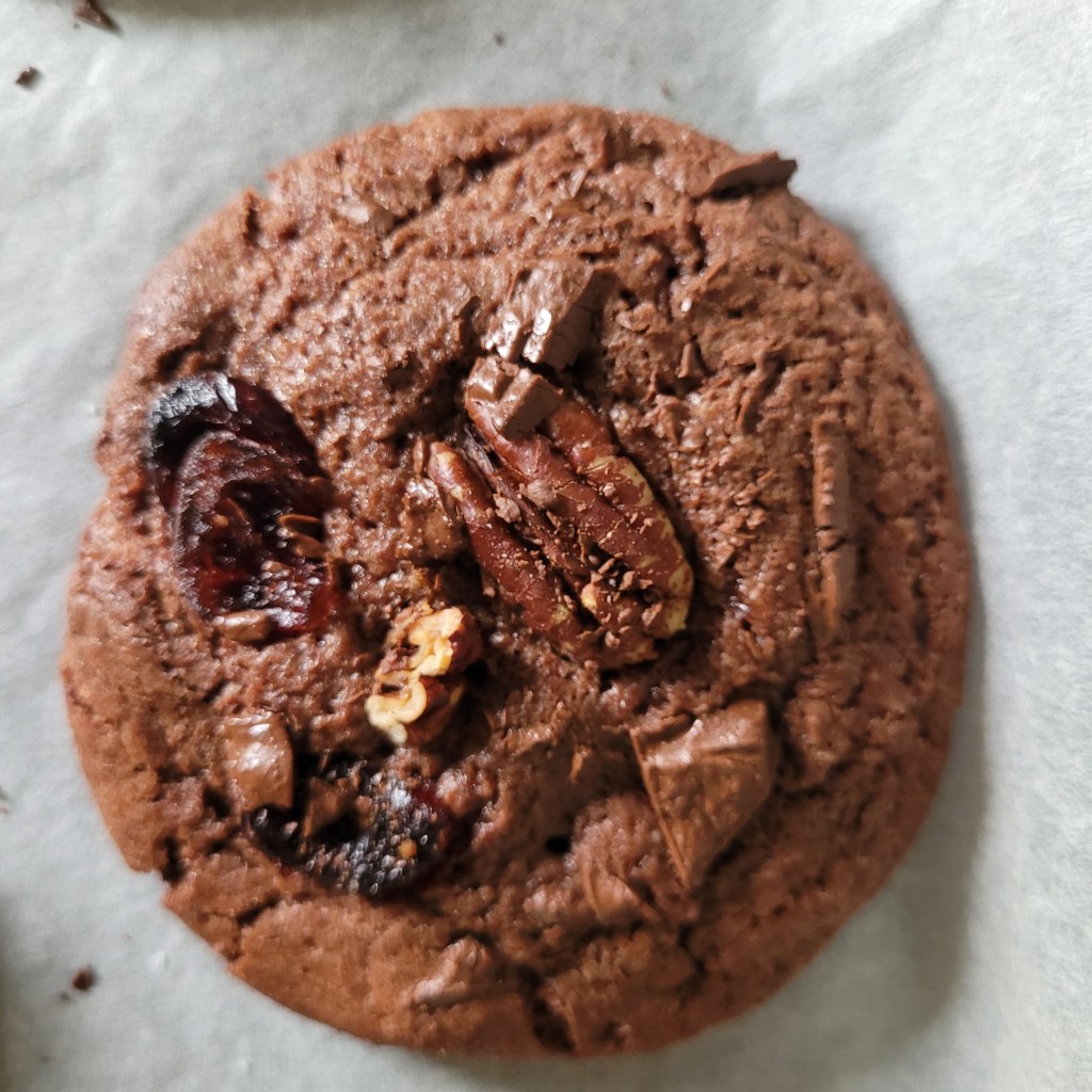 vegan cranberry and pecan cookies